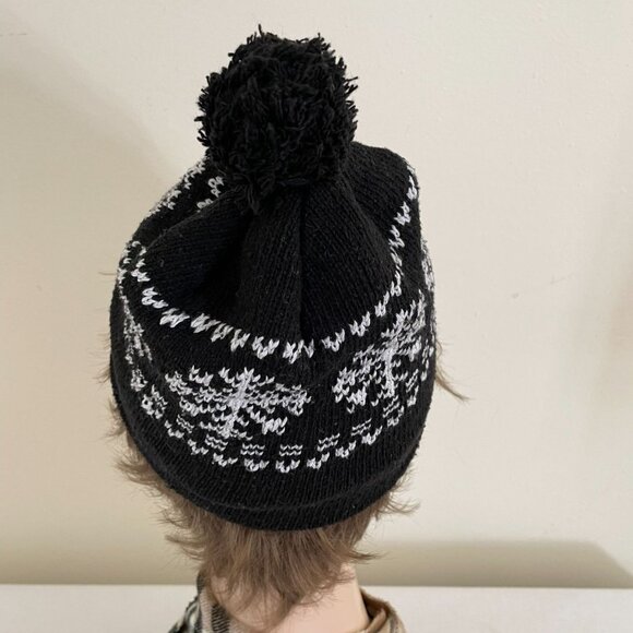 Snowflake Knit Kids Beanie With Pom Pom Fully Lined - Picture 10 of 10
